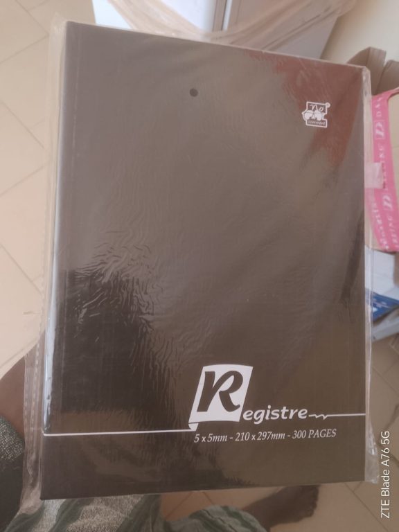 cahier registre 300 pages